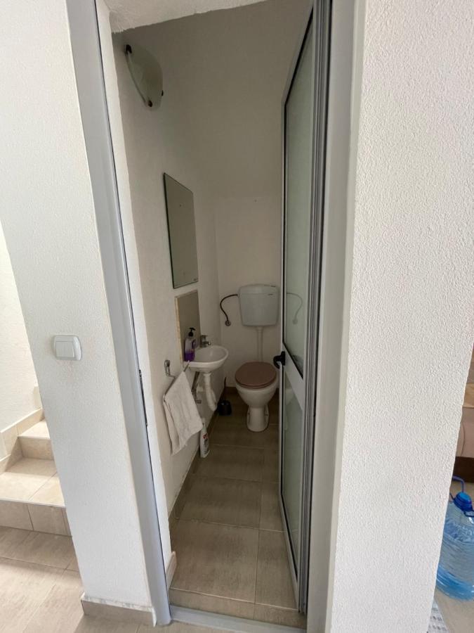 Apartman Ail 2 Ulcinj Ngoại thất bức ảnh