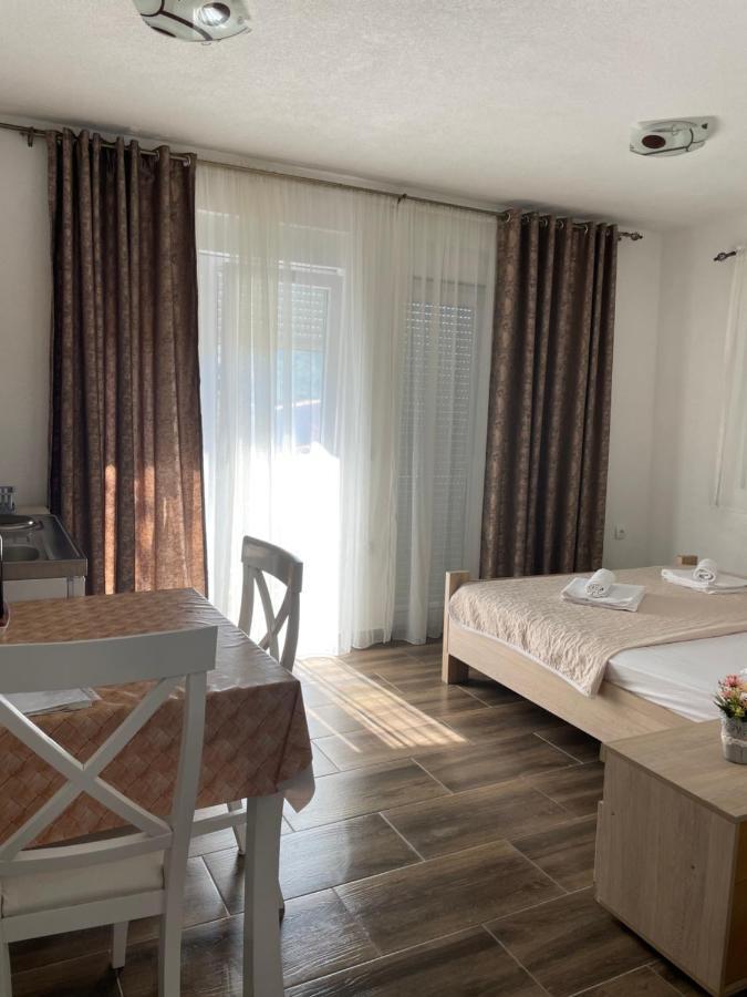Apartman Ail 2 Ulcinj Ngoại thất bức ảnh
