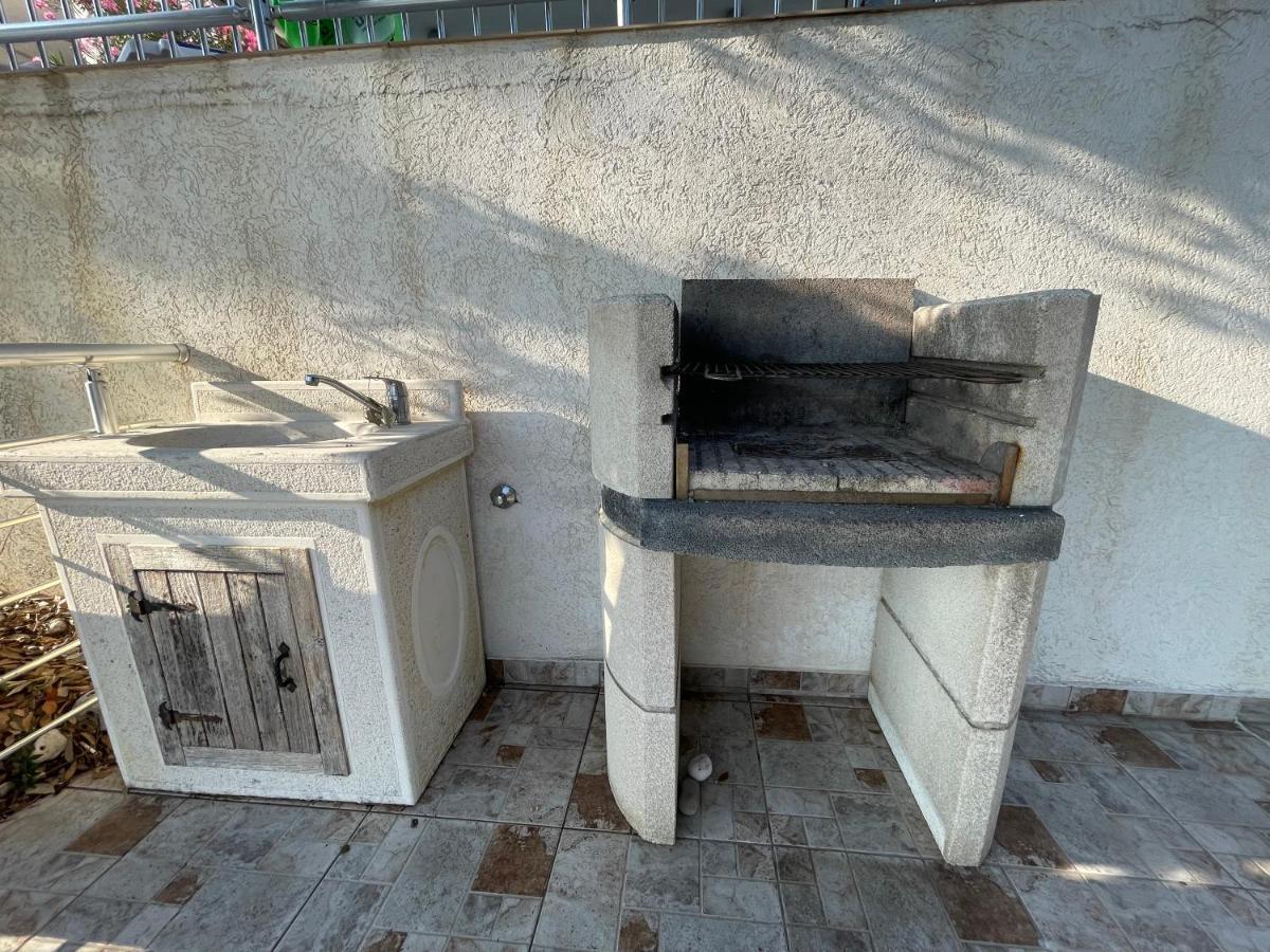 Apartman Ail 2 Ulcinj Ngoại thất bức ảnh